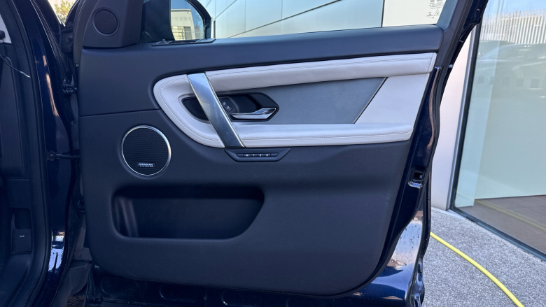 Land Rover Discovery Sport 2.0 D200 R-Dynamic HSE 5dr Auto Diesel Station Wagon